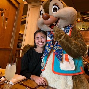Meet your Posher, Aliana